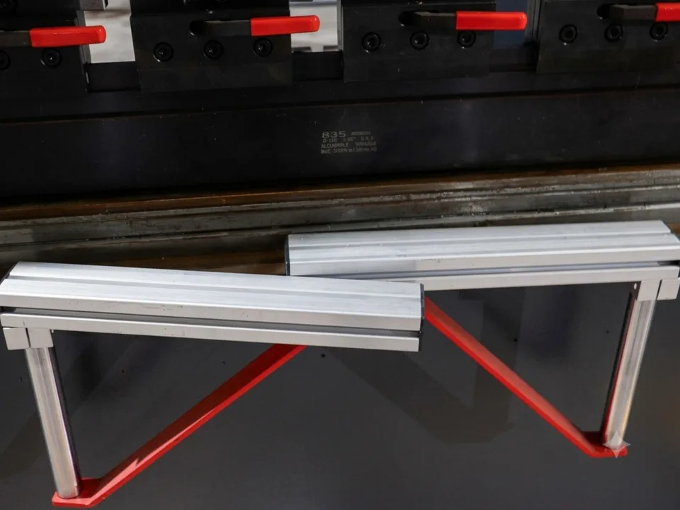 CNC 절곡기 WE67K-70T · 상세 촬영 01 · 절곡력 70 T