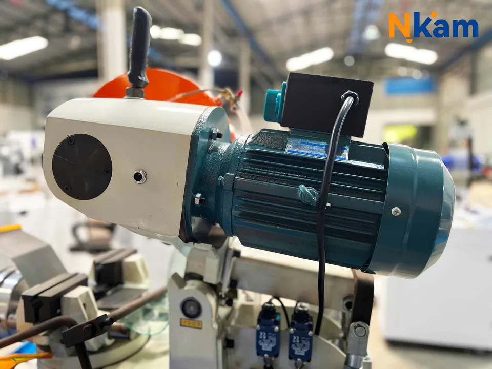 Máy cắt ống MC-315B · góc chụp chi tiết 09 · thông số đã xác nhận YD100L1-2/4 2.4/3KW