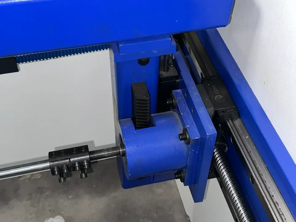 CNC Press Brakes 130T/3200 — Backgauge drive