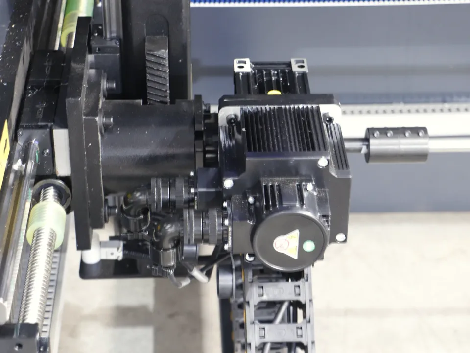CNC 절곡기 250T/3200 — 장비 상세 (35번 이미지)