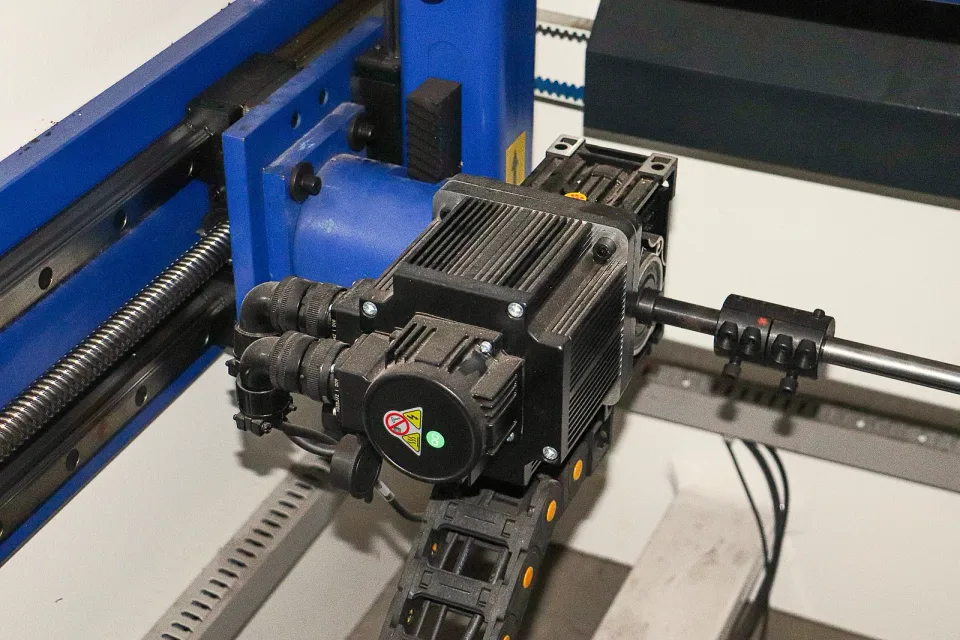 CNC 절곡기 WE67K-70T — 장비 상세 (7번 이미지)