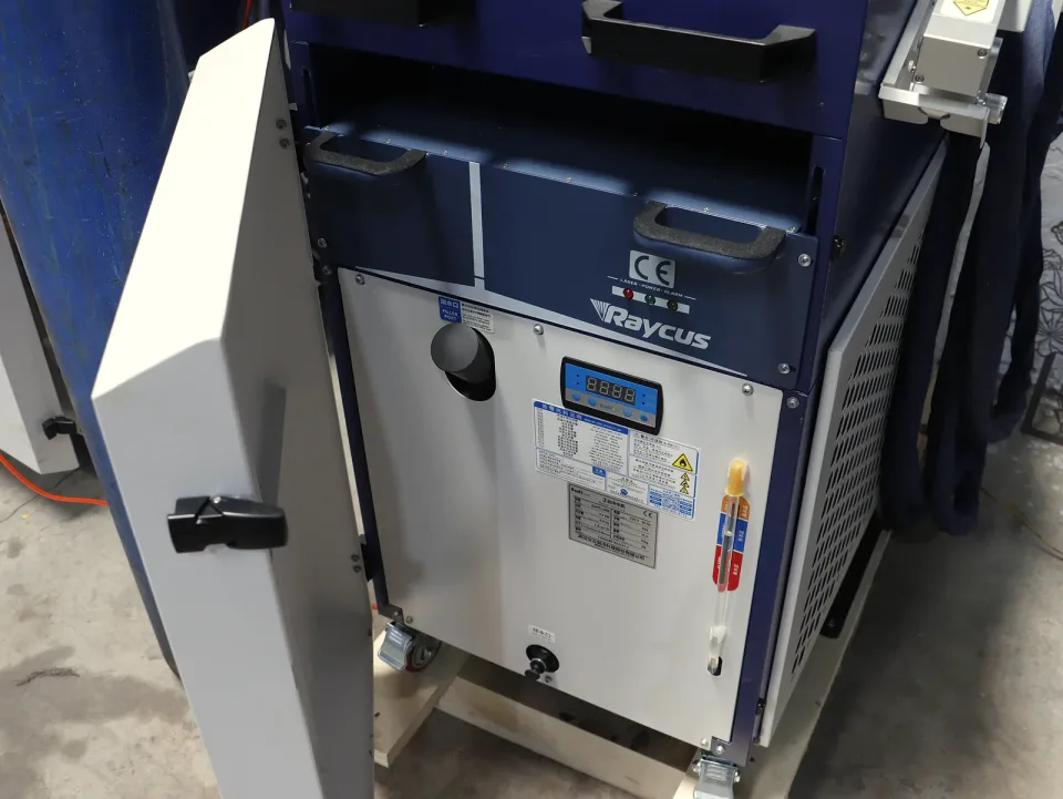 Laser Welders 1500W — machine detail (image 2)