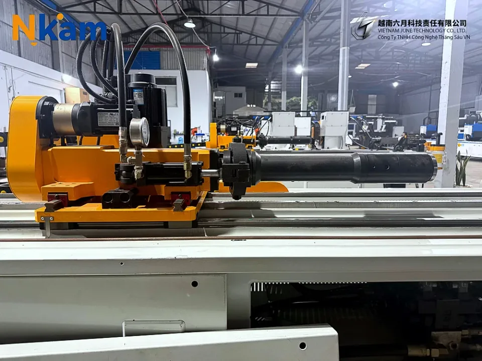 Máy uốn ống CNC DW38CNC-4A2S — chi tiết máy (ảnh 7)