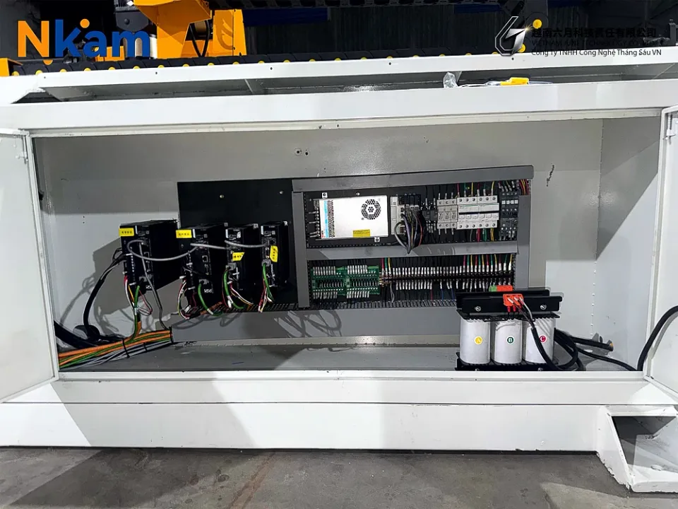 Máy uốn ống CNC DW38CNC-4A2S — chi tiết máy (ảnh 10)
