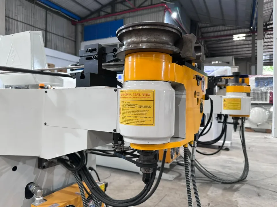 NC tube bender DW50NC — Tube bending head